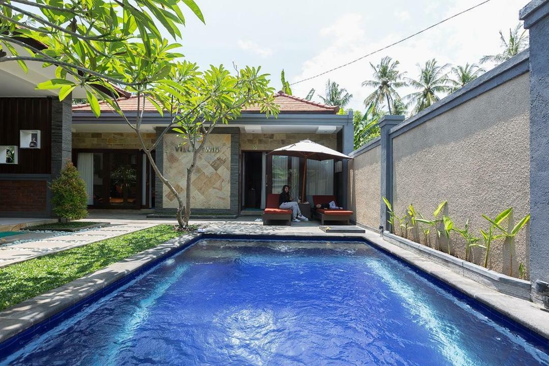 Villa Twin Lovina Exteriér fotografie